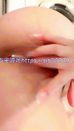 ⭐爆炸巨乳【喵萝莉】扣粉穴高潮流浆~阳痿看了都蹦硬！爽~ 3