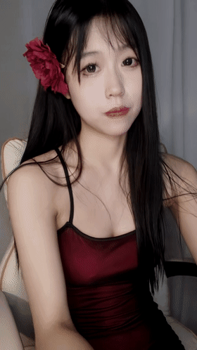 ██专业舞蹈校花~【18岁萝莉小羊】裸舞+假鸡吧狂插流白浆 2