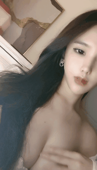 SSS级超优质极品正妹 超丰满浑圆爆乳 粉嫩乳头若隐若现 1 SSS级超优质极品正妹 超丰满浑圆爆乳 粉嫩乳头若隐若现 1