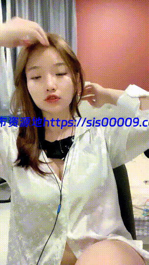 G奶女神！我靠！奶子好大好漂亮~【小熊儿】揉穴自慰！狂撸 1