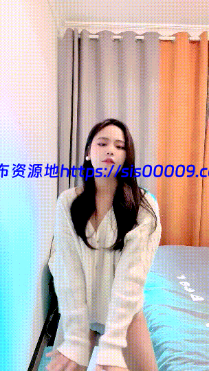 顶级诱惑【蒽熙】顶级裸舞盛宴~超近距离掰穴大尺！超粉嫩~ 2