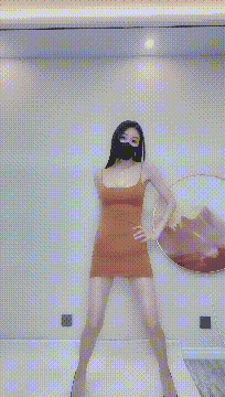 ❤️易直播顶级美腿【灵儿】丝袜高跟性感热舞！她太会了 4