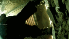 █魔手☛外购█【2021】精品厕拍《酒吧女神》（女友尿裤子 1