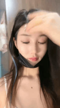 ♆【玲欣】明星颜质! 模特身材~喷奶水~抠穴自慰~太美啦! 1