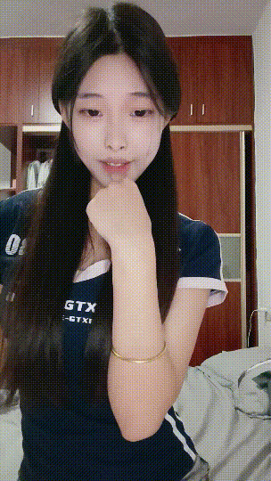 啊！兄弟们！我魂都被勾走了~【草莓真好吃】扣穴自慰~包射 1