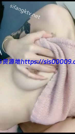 七彩套路大绿播-偷藏猫  早期绝版情趣内衣漏奶揉B秀~ 13