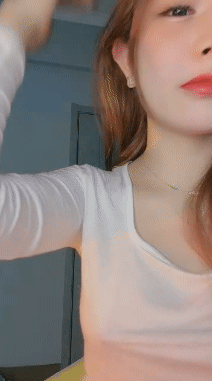 【虎牙星秀网红女神下海 小尤辘】绝色美乳蜜桃臀 连续喷水 1