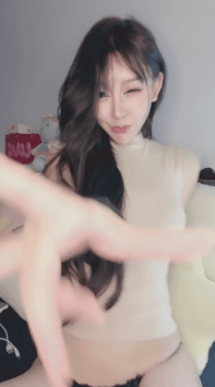 ♆【私人尤物】九头身DJ女神! 抖奶骚舞~掰穴自慰~害我狂撸! 1