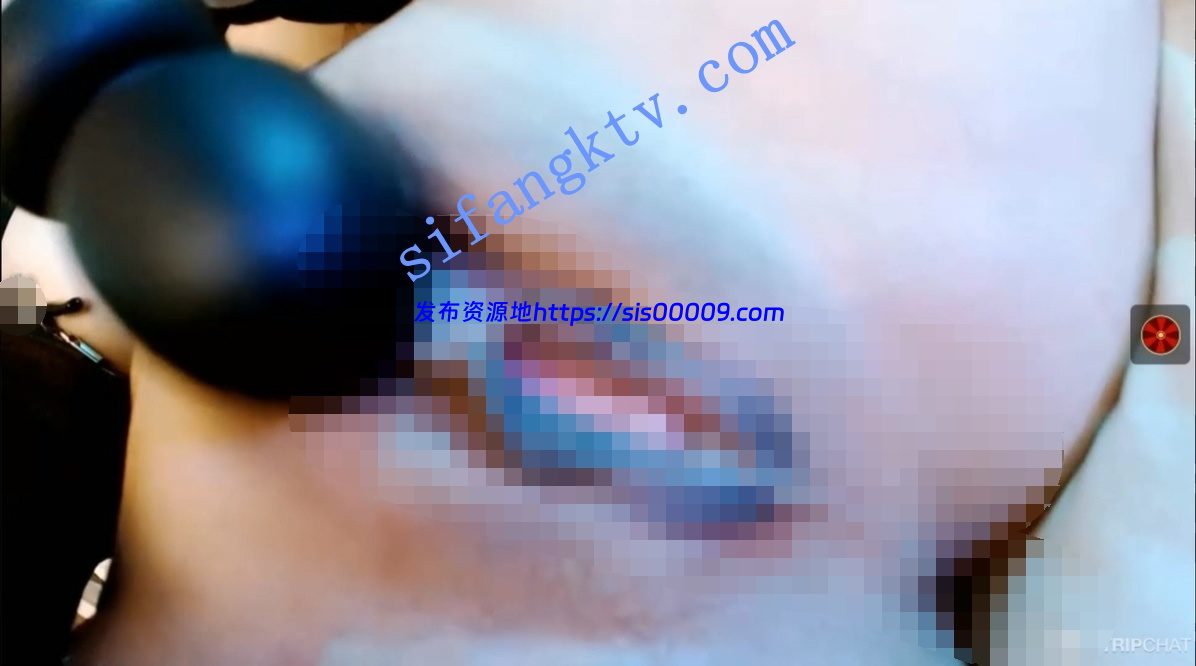 aijiajia 道具口活 特写大黑牛震B自慰喷水 翻白眼 6