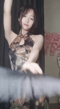 ♆【萝莉小羊】舞蹈系校花回归! 汉服扇子舞~道具~骚到炸裂! 2