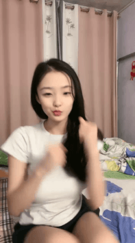 ♆♆【早恋少女】巨乳校花! 骚舞抖奶~抠穴自慰~无套啪啪! 1