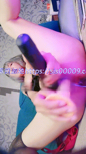 ⭐极品女神【萨小野】极品骚货~道具自慰爆浆流不停！刺激~ 4