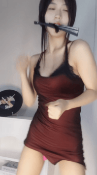 ♆♆【萝莉小羊】舞蹈系校花! 顶级裸舞~道具自慰~翻白眼~! 1