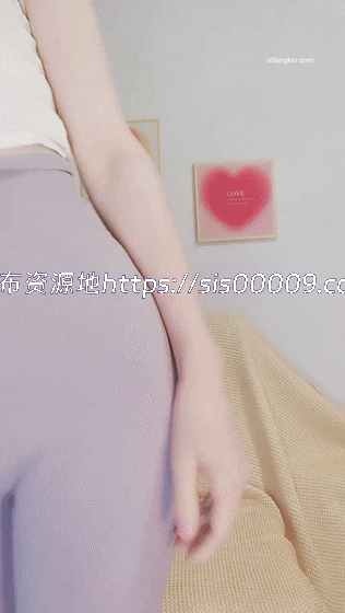 【一字马健身教练】紧身裤全裸表演一字马这谁顶得住 1