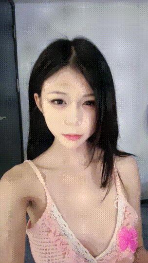 重磅！本月最顶校花！美到炸~【咬宝宝】潮流骚舞！自慰~爽 1