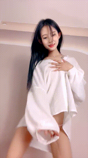 ⚜️长腿舞蹈女神【19水嫩】骚舞诱惑~道具自慰~甜美可人！ 1