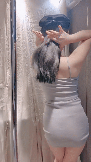 ✨绝对女神~【小飘飘】颜值逆天身材炸裂~热舞掰穴道具狂嗨 1