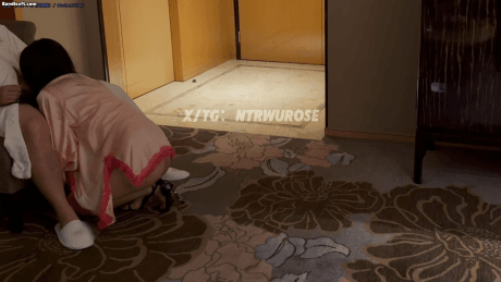 重磅【推特 ROSEWU】付费群最新 NTR系列 未知情的插入 很顶 2