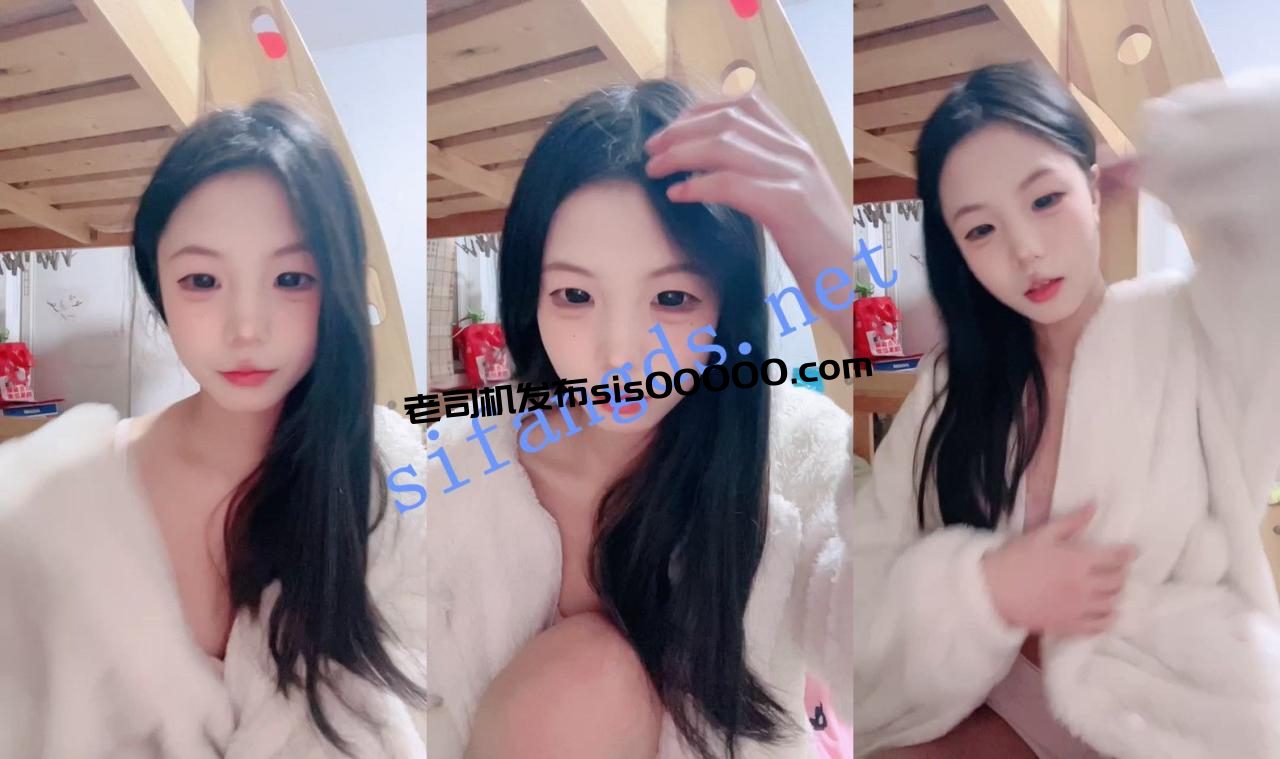 ⚡清纯可爱的小丫头！【小星星】在宿舍脱光光~白虎粉逼~ 1