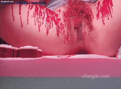 【推特 恩宝】极品F奶 超级巨乳 蜡烛滴逼 滴满逼毛 紫薇 4