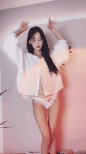 新人舞蹈系校花！~【用力爱骚妹】裸跳抖音热舞大屌狂插！~ 1