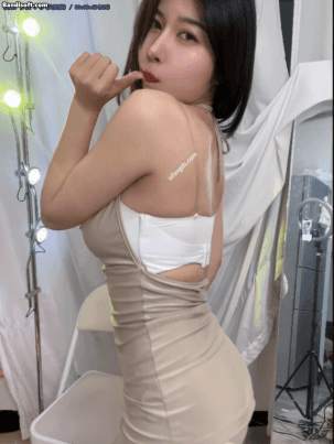 【CC 多多也结衣】巨乳女神 性感蕾丝骚内裤 极限尺度骚舞 11