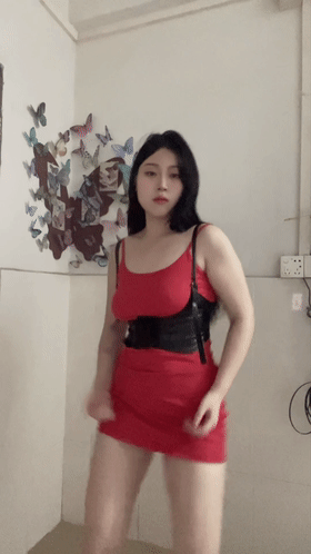 推特动感舞姬 无刺榴莲 首次露脸全裸舞顶上定制 全程高能 1