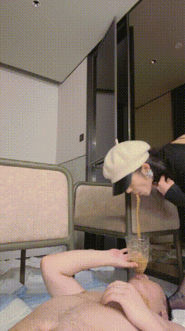 ❤️重口【胖虎】平台第一贱约女神吃屎喝尿接嘴接呕吐物 2