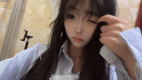 【推特 鳄鱼 呆痛绷】极品萝莉 身材完美匀称 难得露脸沐浴 1 【推特 鳄鱼 呆痛绷】极品萝莉 身材完美匀称 难得露脸沐浴 1