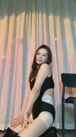 ❤️魅惑欲女【煕煕】丝足高跟骑脸骚舞口水温柔语调撸爆 4