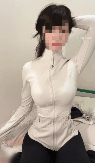 【精品】推特漫画身材困困狗，被健身男友强势后入好痛啊 8