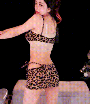 ✅CC 小燃燃-41 G罩巨乳 大尺度抖胸舞 超弹 露底等骚舞 10V 15