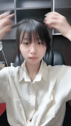 ⚫️小小学生妹！【精致小野猫】真的好嫩~蹦蹦跳跳好可爱~ 1