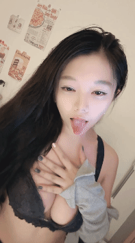 【顶级绿播女神下海 只等有缘人】明星颜值美乳蜜臀 穿乳钉 1