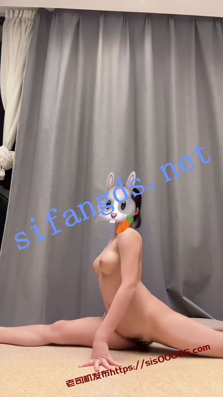 深圳一字马萝莉舞蹈生【鱼呼呼】付费福利，嫩爆了 22