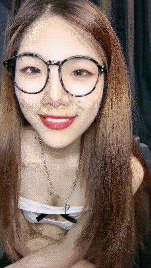 ⚜️新人~长腿蜜桃女神【女大沐沐】道具自慰流白浆~好过瘾 1