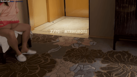 重磅【推特 ROSEWU】付费群最新 NTR系列 未知情的插入 很顶 3