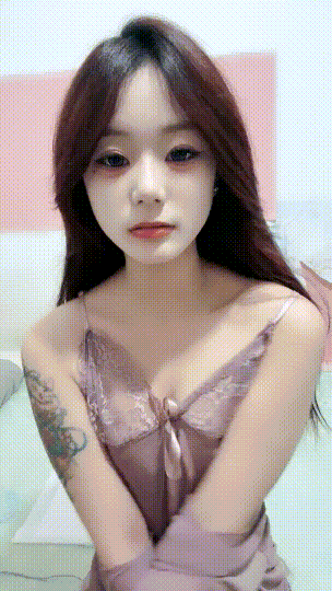 新人！校花再次来袭！迷死我啦~【满嘴小生命】自慰！喷水~ 1