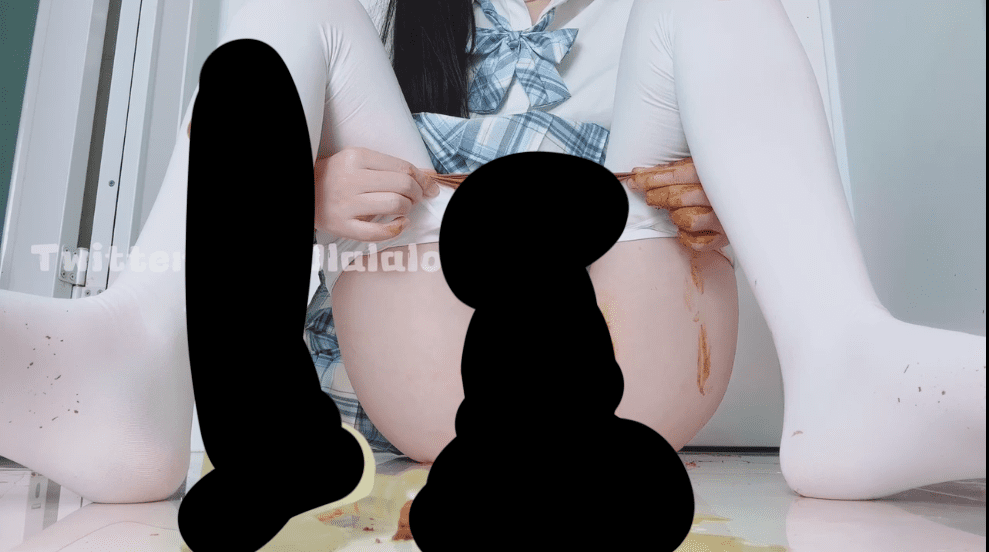 【新】点点-粑粑拉裤兜 边插屁眼边拉【1V】【516MB百度云】 3