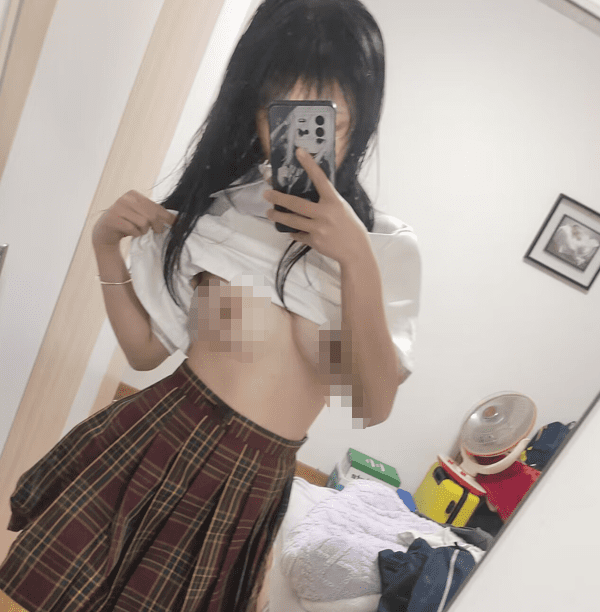 是嚯嚯呀(嘟嘟) – 新作 8分钟 酥胸萝莉 自慰订阅 1