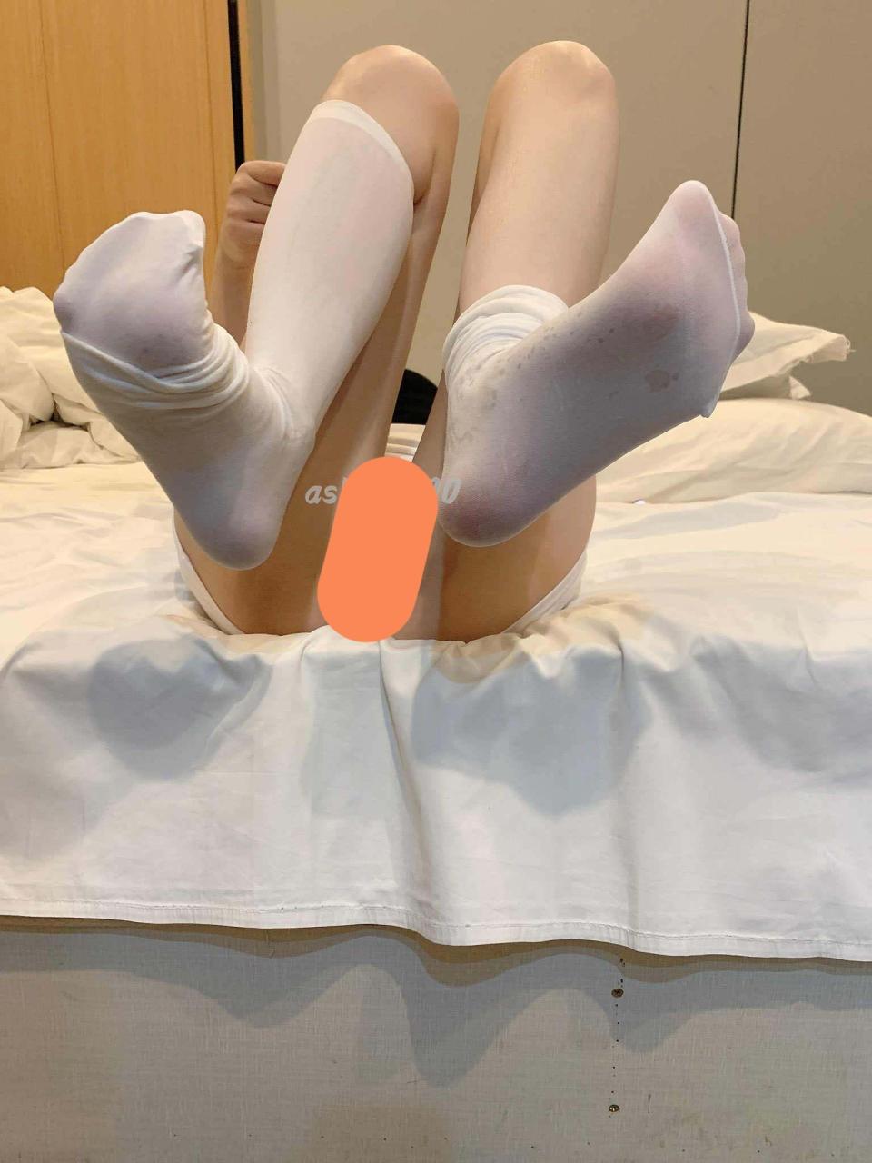 【新】Ashine诗恩 – [门槛福利] 长腿福利姬 露出自慰福利【51P+94V】【803MB百度云】 1