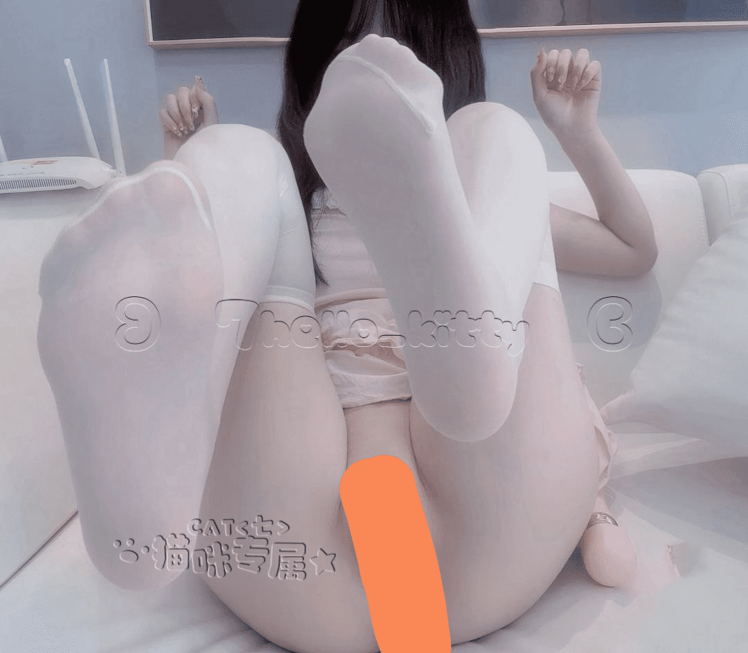 【新】小7 7hello_kitty – 288门槛绝版稀缺 顶级Cos白虎萝莉啪啪私拍订阅【49P+25V】【1.06G百度云】 1