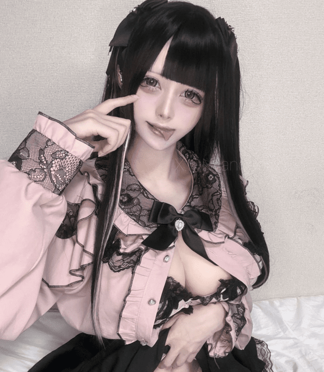 魅琉玖@Nyanoeexxo0 最高档位作品 日本高颜值地雷系萝莉少女，虽是萝莉，身怀大奶，卡哇伊自慰一库 3V 2