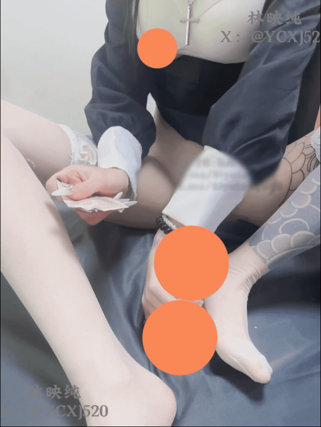 【新】推特烧鸡御姐林映纯-999门槛私拍丝足定制【8V】【1.28G百度云】 1