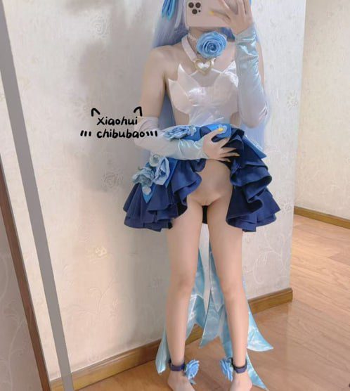 小悔吃不饱- 13分钟 Cos白虎萝莉订阅福利 [22P16V-894MB] 1