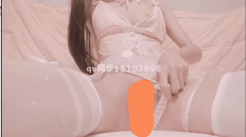 【新】少萝秀秀-[288门槛] 14分钟 顶级贫乳白虎小萝莉私拍福利【2V】【816MB百度云】 1