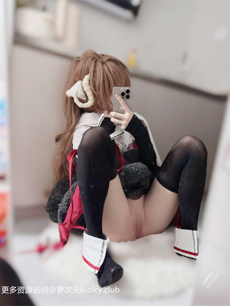 萌梨涡@886_QwQ – 新3更 [388门]  12分钟 Cos 明日方舟和泉爱妃 [73P2V-875MB] 持续更新中 百度云 4