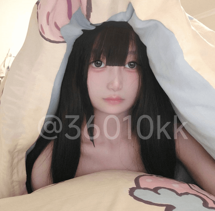 困困大王 白虎萝莉 裸舞自慰合集 1