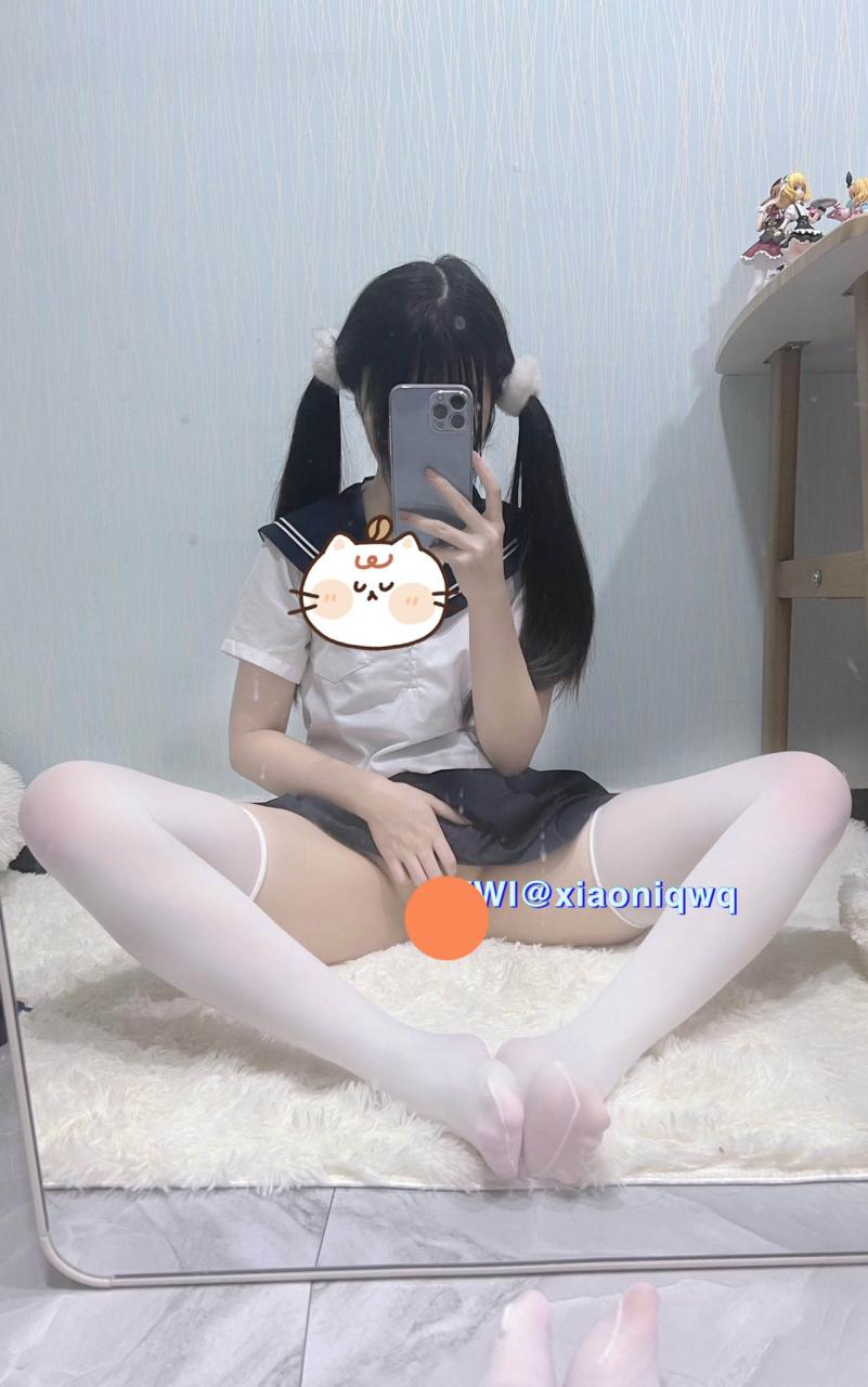 【新】呆呆-新更 [368门槛] 8分钟 萝莉塔 双马尾 漏脸白虎萝莉【8P+3V】【957MB百度云】 1