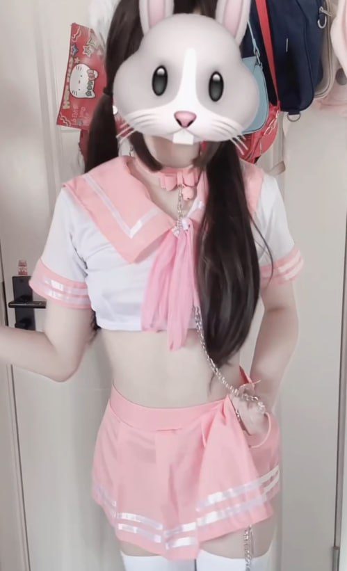 咪酱-1.01小时 顶级双马尾淫萝莉自慰订阅 [19P20V-1.33G] 1